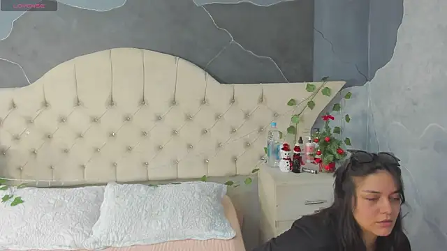 AmberGreyy  online show from 19, 12, 2025