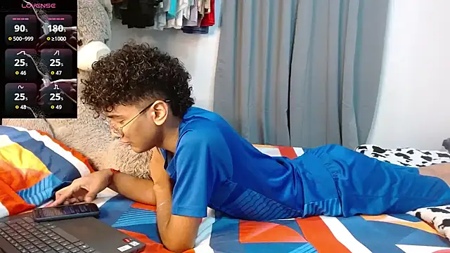 harrytwink18 online show from 20, 4, 2026