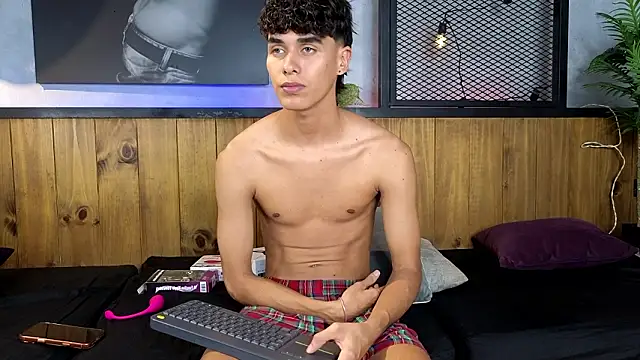 andrewortix online show from 7, 3, 2026