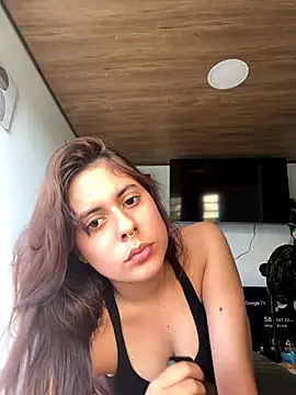 little isabela1 online show from 19, 11, 2025
