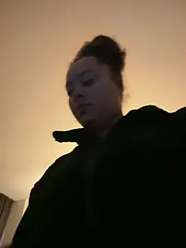 Snapshot of DhaTruth chatting on 22, 12, 2024 DhaTruth online show from 22, 12, 2024