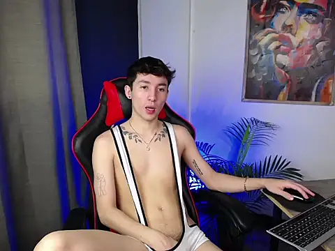 Snapshot of SebasstianGrand chatting on 21, 2, 2025 SebasstianGrand online show from 21, 2, 2025