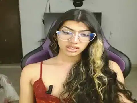 engielphoenis14 online show from 27, 1, 2025