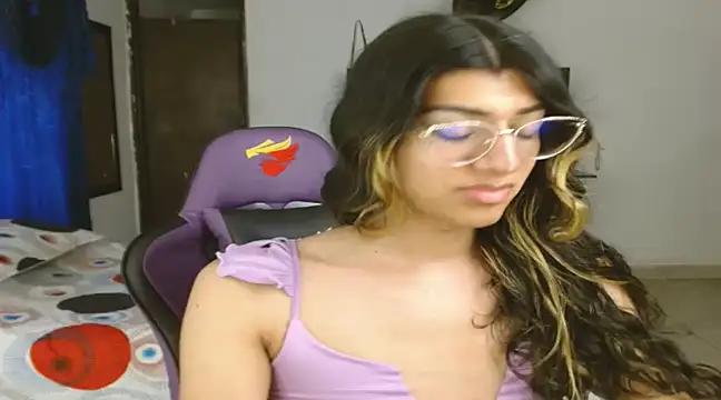 engielphoenis14 online show from 19, 2, 2025