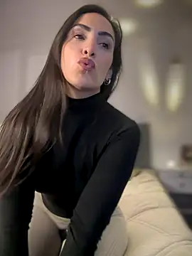 alessandra-a online show from 7, 10, 2025