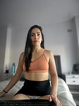 alessandra-a online show from 7, 10, 2025