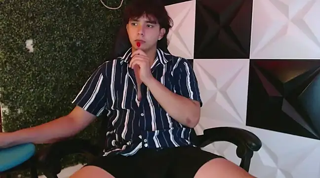 Snapshot of Dani_cumboy chatting on 15, 2, 2025 Dani cumboy online show from 15, 2, 2025