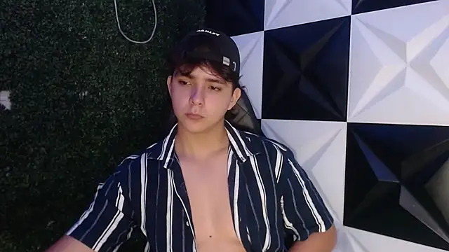 Dani cumboy online show from 24, 2, 2025