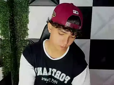 Dani cumboy online show from 9, 9, 2025