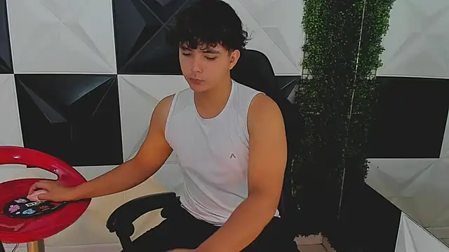 Dani cumboy online show from 1, 10, 2025