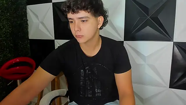 Snapshot of Dani_cumboy chatting on 30, 11, 2025 Dani cumboy online show from 30, 11, 2025