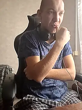 Snapshot of MityaXLoves chatting on 18, 11, 2025 MityaXLoves online show from 18, 11, 2025