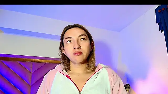 Snapshot of TomLondon_ chatting on 17, 9, 2025 TomLondon online show from 17, 9, 2025