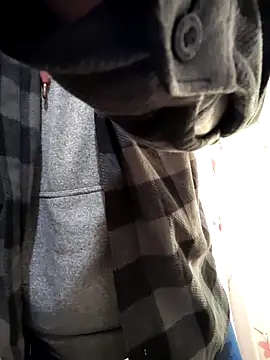 Lilsmokeshow017 online show from 5, 4, 2026