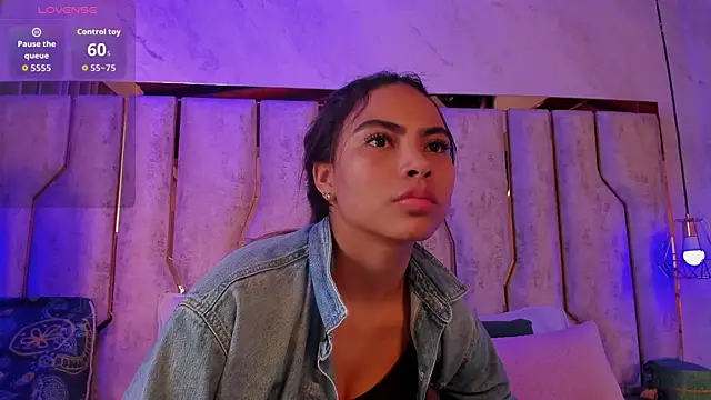 Snapshot of barbara_cambels chatting on 6, 10, 2025 barbara cambels online show from 6, 10, 2025