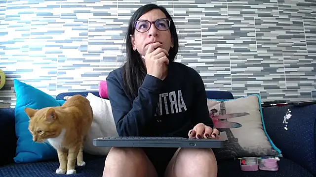 VioletaGomezCo online show from 4, 4, 2026