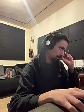 Snapshot of hotcamboy420 chatting on 5, 12, 2025 hotcamboy420 online show from 5, 12, 2025