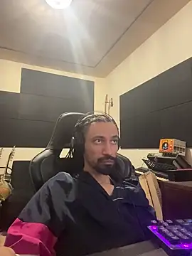 Snapshot of hotcamboy420 chatting on 21, 12, 2025 hotcamboy420 online show from 21, 12, 2025