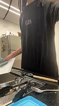 Snapshot of hotcamboy420 chatting on 9, 1, 2026 hotcamboy420 online show from 9, 1, 2026