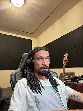 Snapshot of hotcamboy420 chatting on 12, 1, 2026 hotcamboy420 online show from 12, 1, 2026