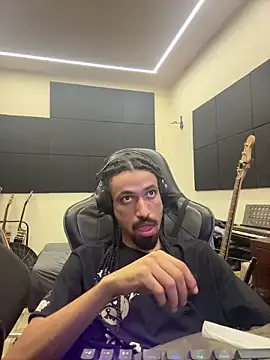 Snapshot of hotcamboy420 chatting on 14, 1, 2026 hotcamboy420 online show from 14, 1, 2026