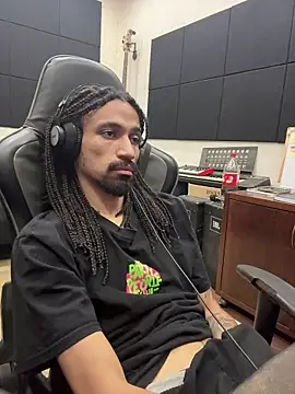 Snapshot of hotcamboy420 chatting on 23, 2, 2026 hotcamboy420 online show from 23, 2, 2026