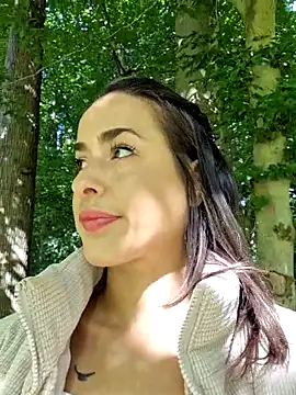 Snapshot of LydiaMaus96 chatting on 12, 9, 2025 LydiaMaus96 online show from 12, 9, 2025