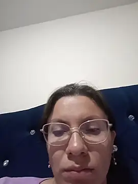 karlamorris  online show from 27, 10, 2025