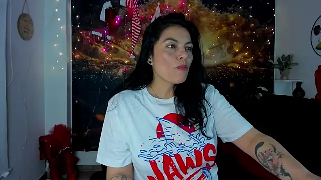 Snapshot of Lust_Mom41 chatting on 27, 12, 2024 Lust Mom41 online show from 27, 12, 2024