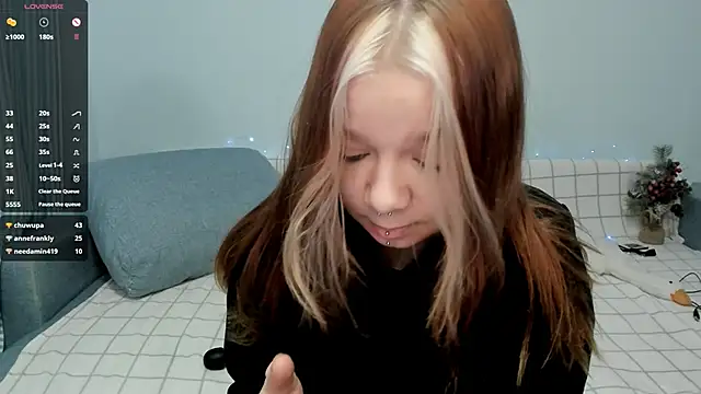 Snapshot of crystal_lilith chatting on 4, 12, 2024 crystal lilith online show from 4, 12, 2024