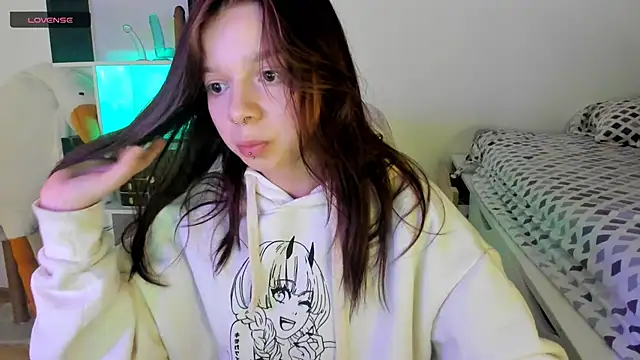 Snapshot of crystal_lilith chatting on 22, 2, 2025 crystal lilith online show from 22, 2, 2025