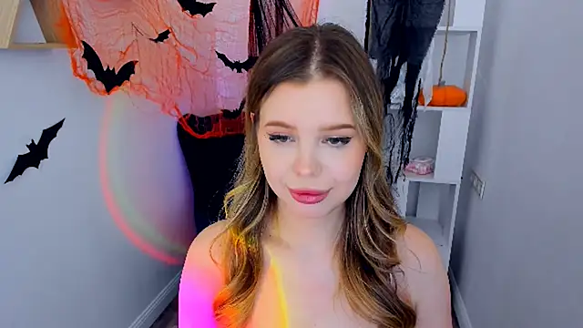Snapshot of FollowLovee chatting on 19, 10, 2025 FollowLovee online show from 19, 10, 2025