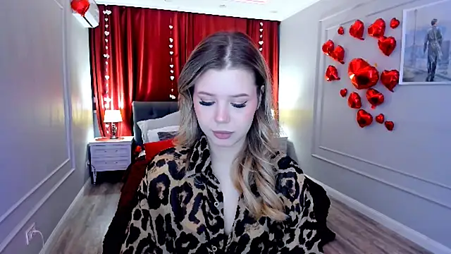 FollowLovee online show from 4, 3, 2026