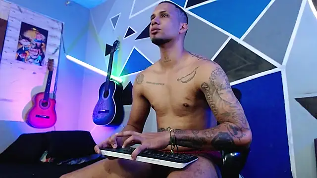 MagnusFrost online show from 6, 10, 2025