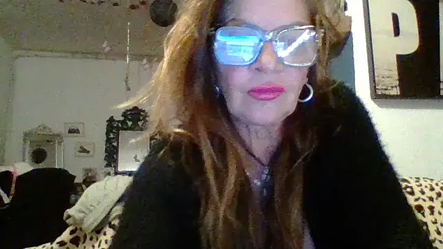 gildamilf online show from 31, 10, 2025