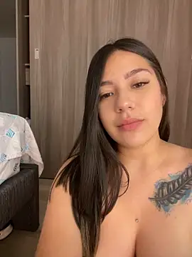 Latina vanessa online show from 29, 1, 2025