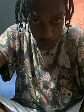 Larry-n-clouds online show from 3, 12, 2025