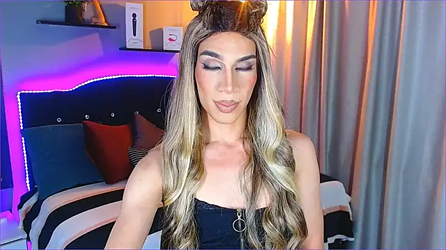 camila hootie online show from 28, 12, 2024