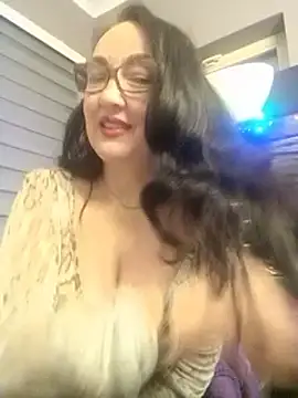 Snapshot of CamilleDesire chatting on 15, 12, 2024 CamilleDesire online show from 15, 12, 2024