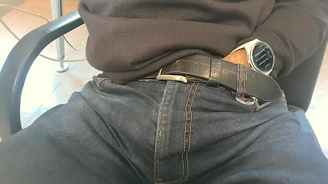 alessandroman2114 online show from 6, 3, 2026