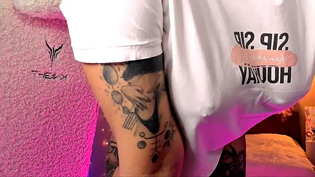 tykioty Miley online show from 17, 1, 2025