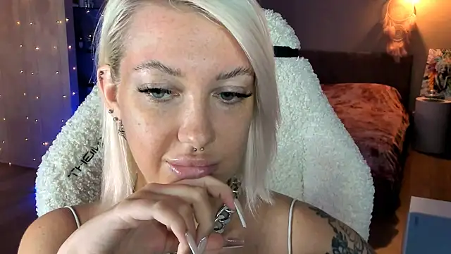 tykioty Miley online show from 10, 10, 2025