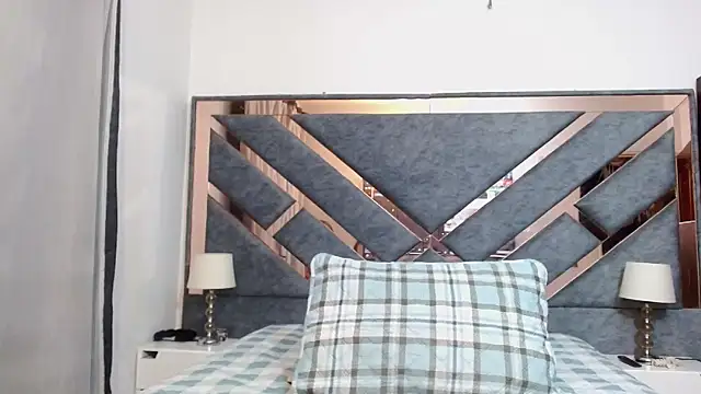 KarlaTesg online show from 9, 11, 2025