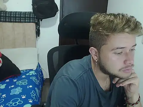 JOHANLEON1 online show from 21, 10, 2025