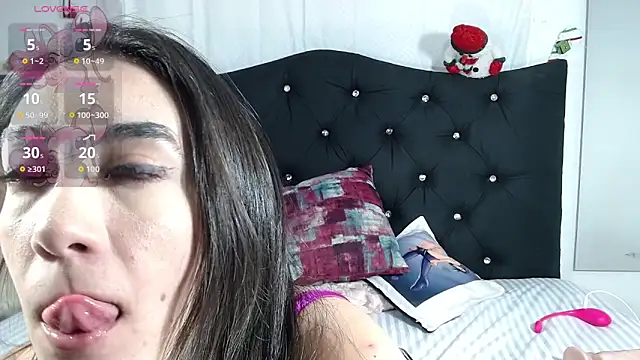 nikol winick online show from 7, 3, 2026