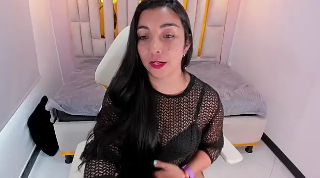 Snapshot of Karla_hernandez_ chatting on 5, 3, 2025 Karla hernandez online show from 5, 3, 2025