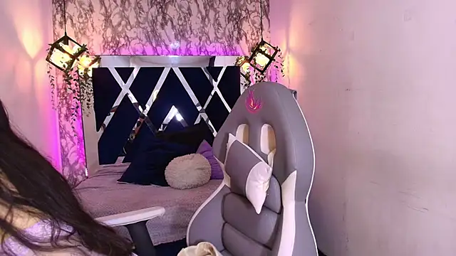 Snapshot of Karla_hernandez_ chatting on 17, 10, 2025 Karla hernandez online show from 17, 10, 2025