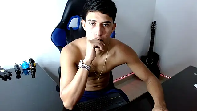 Snapshot of Juan_da01 chatting on 15, 12, 2024 Juan da01 online show from 15, 12, 2024