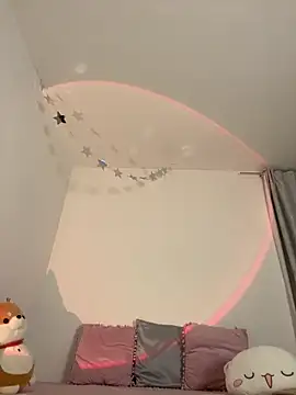 Snapshot of montmariana chatting on 24, 2, 2025 montmariana online show from 24, 2, 2025