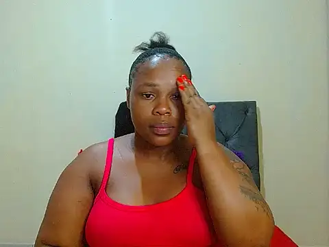 curvycloe1 online show from 5, 3, 2025